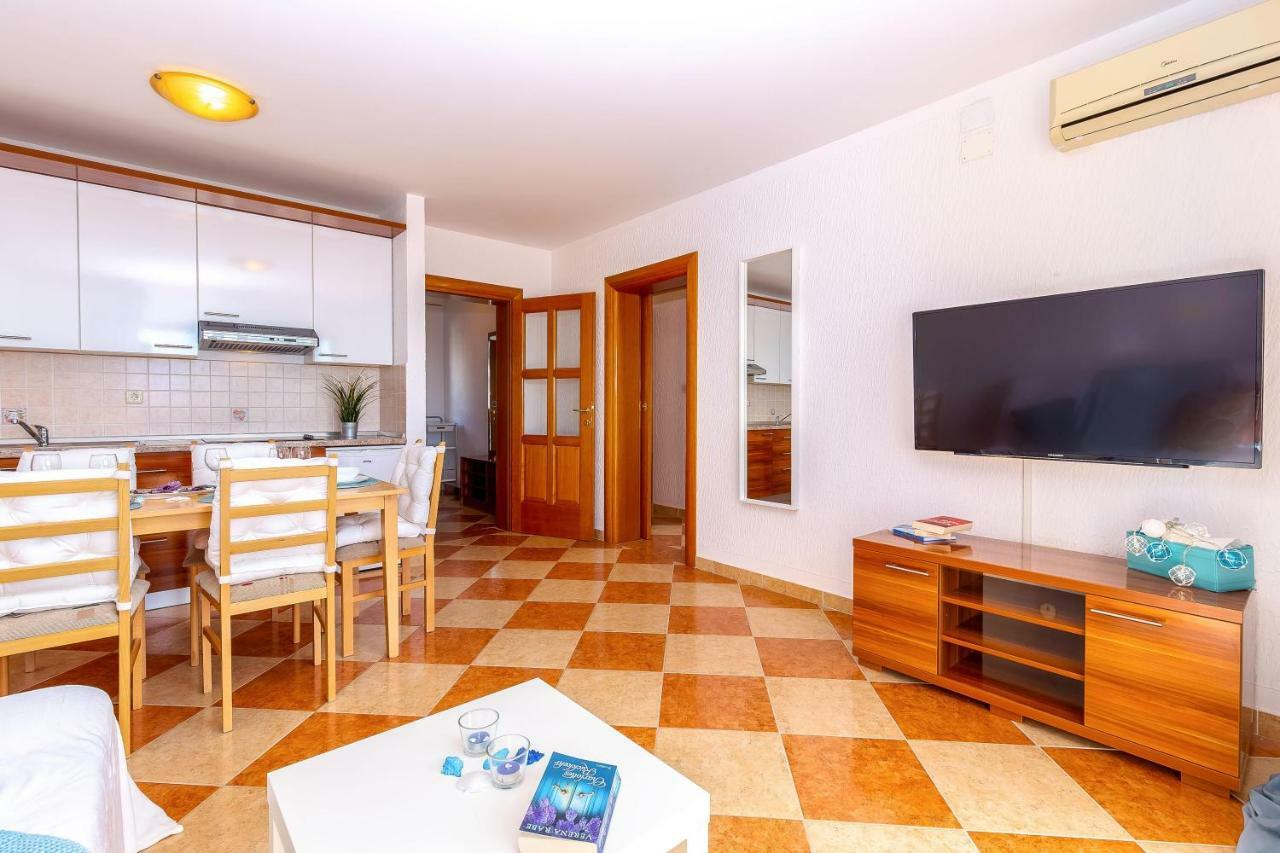 Apartments Villa Maria Crikvenica Exterior photo